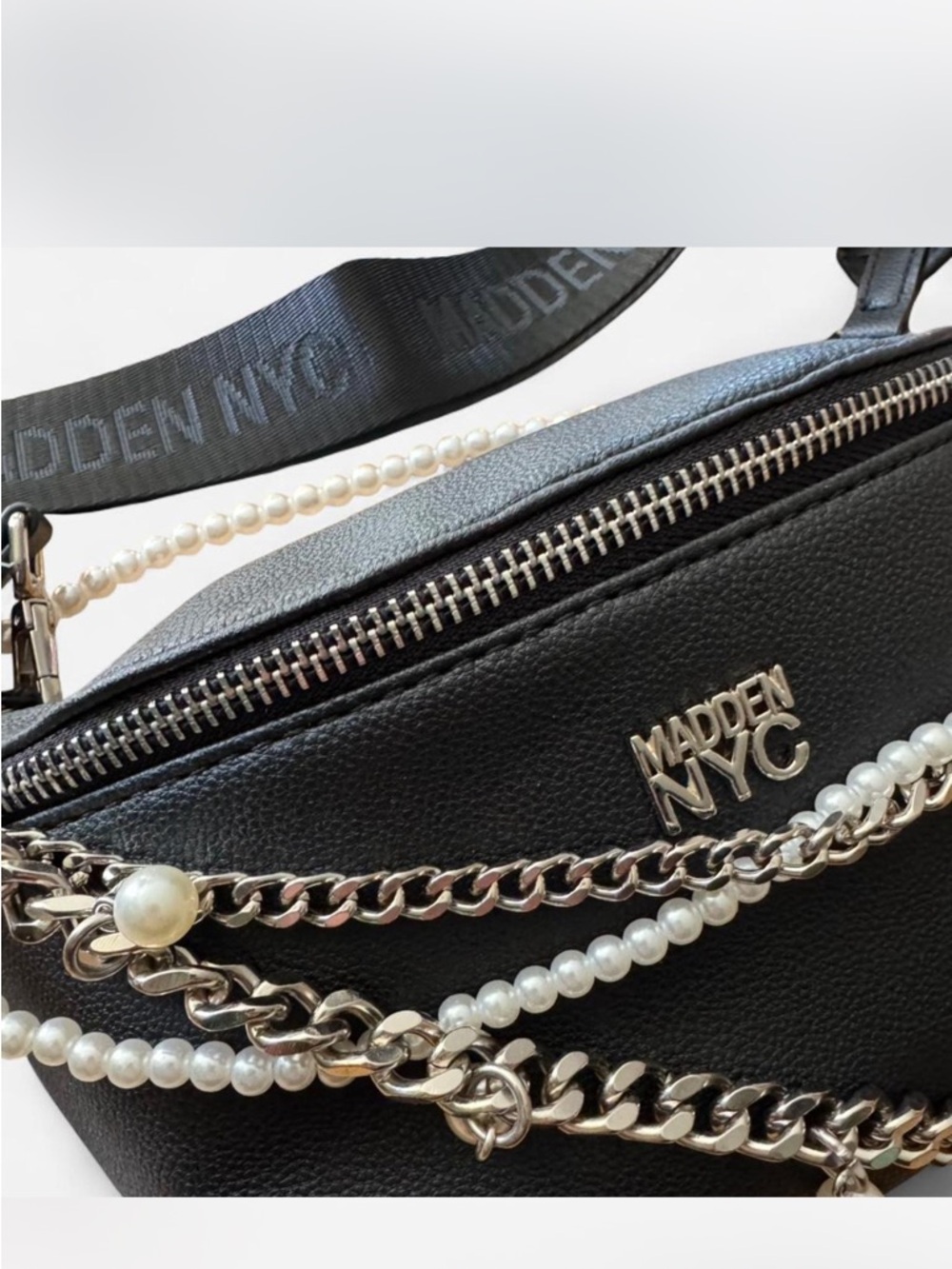 NWT Madden NYC Black Pearl & Chain Crossbody Bag Fanny pack